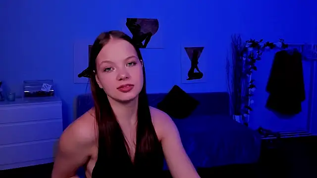 BetsyKiss online show from November 26, 2025, 5:18 am