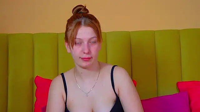 BeatriceBinoche online show from November 15, 2025, 6:34 pm