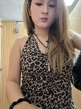 yuki june online show from March 24, 2026, 9:42 am