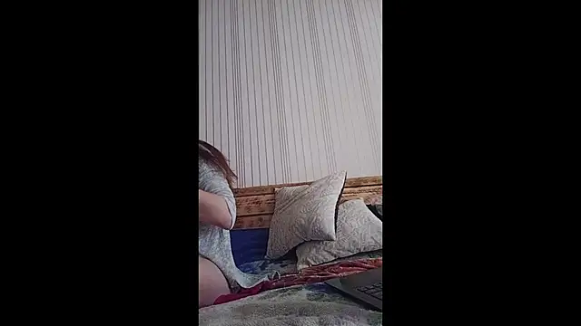 EthelsLover online show from September 30, 2025, 9:26 am