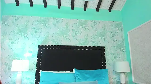 SamyySwet online show from April 14, 2026, 8:03 pm