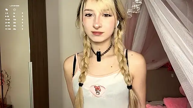 FridaAaberg online show from January 14, 2026, 9:13 am