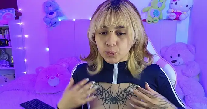 Snapshot of NekoWaifu chatting on February 23, 2026, 2:17 pm NekoWaifu online show from February 23, 2026, 2:17 pm