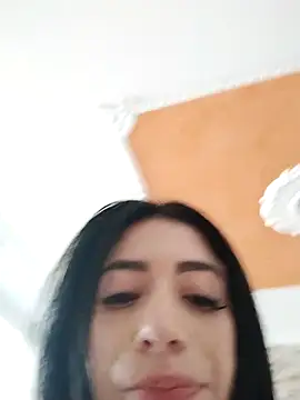 SarayGray online show from October 16, 2025, 7:00 pm