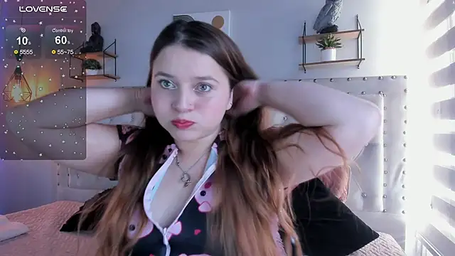 Snapshot of sophiee09_ chatting on February 28, 2026, 1:44 pm sophiee09 online show from February 28, 2026, 1:44 pm