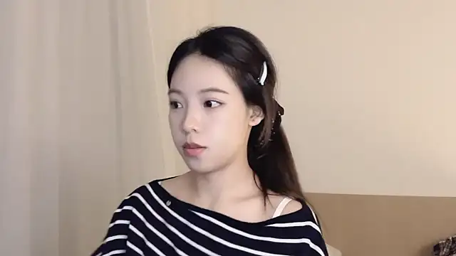 Meng 777 online show from October 25, 2025, 12:17 pm