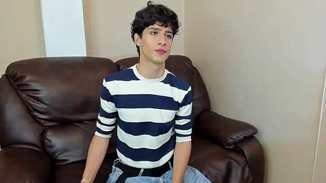 Snapshot of Xam_Collen chatting on December 21, 2025, 5:03 pm Xam Collen online show from December 21, 2025, 5:03 pm