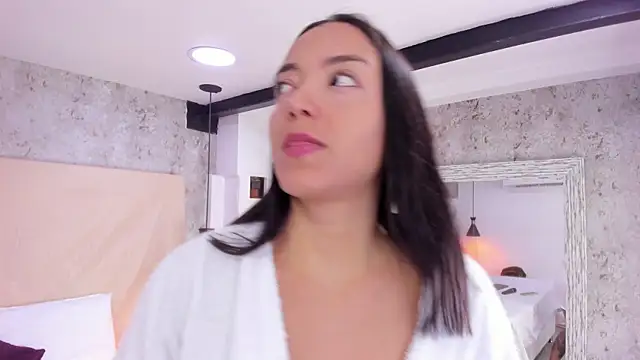 Megan-8 online show from November 14, 2025, 4:16 am