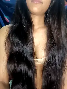 reetika6375 online show from November 1, 2025, 7:52 pm