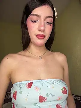 Emily-hottson online show from July 17, 2026, 12:19 am