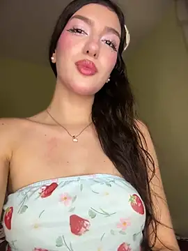 Emily-hottson online show from July 25, 2026, 12:40 am