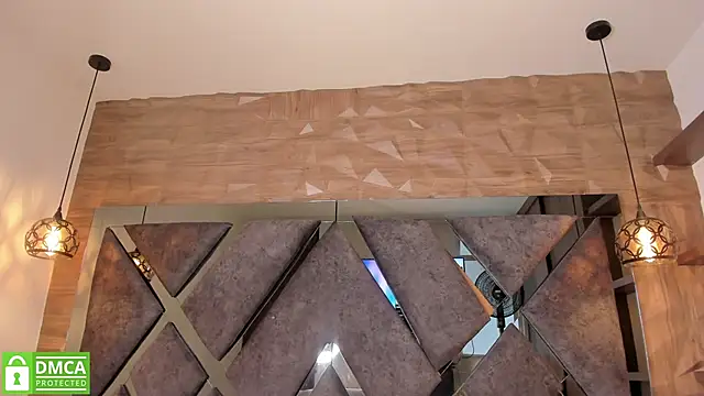 Scarlet  Jones  online show from November 24, 2025, 10:21 pm