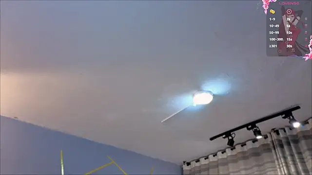 Snapshot of Angel-dragun chatting on November 6, 2025, 3:32 am Angel-dragun online show from November 6, 2025, 3:32 am