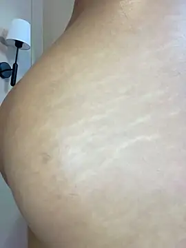 Ambersfoxx online show from December 22, 2025, 12:33 am