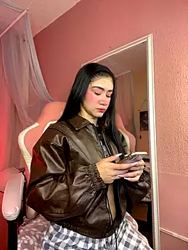 camila1 torres  online show from December 21, 2025, 2:46 am