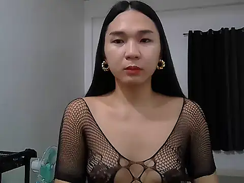 cumslut selena69 online show from May 18, 2026, 10:36 pm