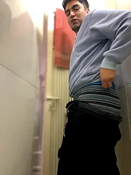 Snapshot of tomy_hot20 chatting on September 17, 2025, 9:17 pm tomy hot20 online show from September 17, 2025, 9:17 pm