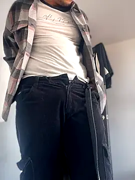 tomy hot20 online show from November 12, 2025, 1:48 pm