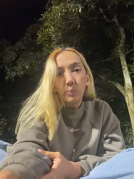 Isa klein online show from March 10, 2026, 12:47 am