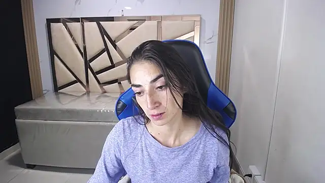 Snapshot of Maily_a_ chatting on November 29, 2025, 2:55 am Maily a online show from November 29, 2025, 2:55 am