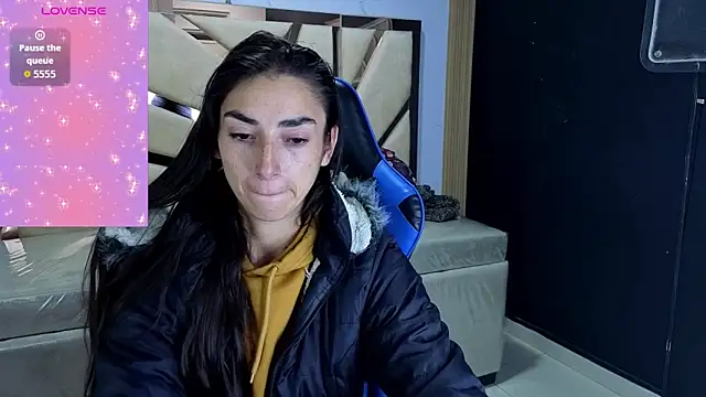 Snapshot of Maily_a_ chatting on February 7, 2026, 3:03 am Maily a online show from February 7, 2026, 3:03 am