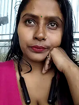 Jasmine Januja online show from February 6, 2026, 11:06 am