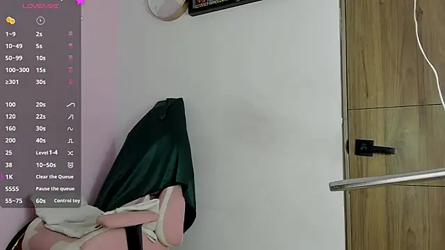 Yuni kim online show from November 27, 2025, 3:56 pm