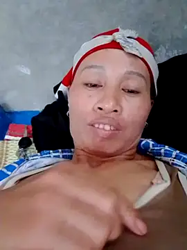 donna-bae online show from February 14, 2026, 8:36 am