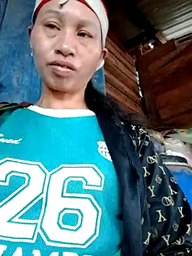 donna-bae online show from December 3, 2025, 1:06 am