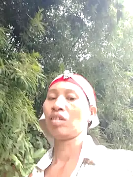 donna-bae online show from November 5, 2025, 12:47 am