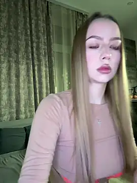 MissOyee online show from February 13, 2026, 7:36 pm