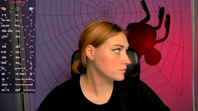 casey meow  online show from October 22, 2025, 8:58 am