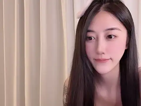 Snapshot of Melody-11 chatting on September 22, 2025, 4:24 pm Melody-11 online show from September 22, 2025, 4:24 pm