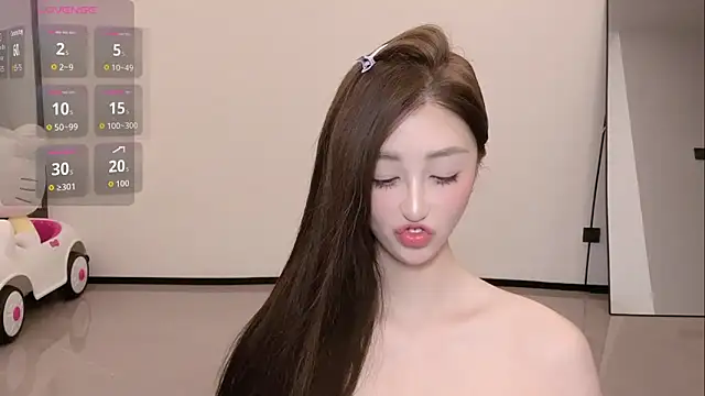 Snapshot of Melody-11 chatting on January 6, 2026, 10:03 pm Melody-11 online show from January 6, 2026, 10:03 pm