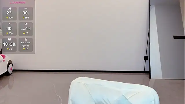 Snapshot of Melody-11 chatting on December 19, 2025, 3:14 pm Melody-11 online show from December 19, 2025, 3:14 pm