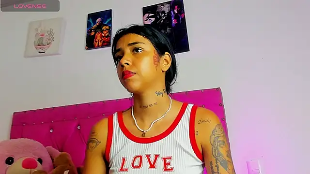 dahiiangomezz online show from July 18, 2026, 7:44 pm