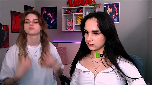 ariana ross7 online show from March 8, 2026, 1:03 pm