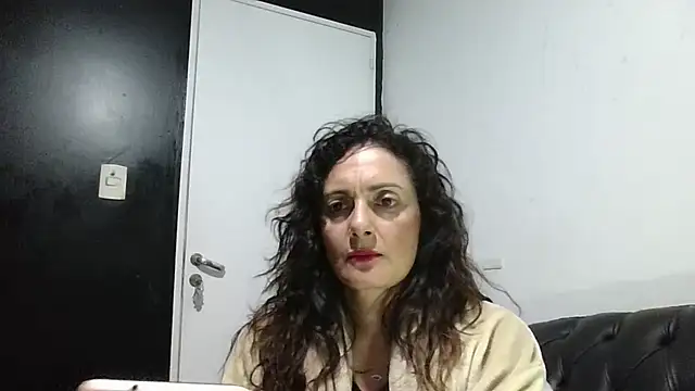 dulcefanny online show from July 30, 2026, 12:32 am