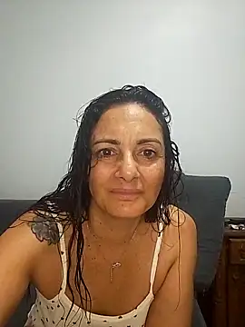 dulcefanny online show from December 20, 2025, 9:23 am