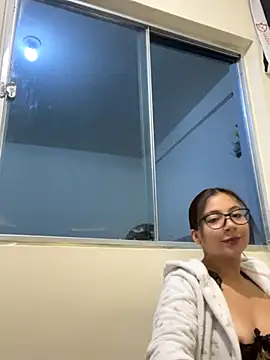 Karlee Grey1 online show from October 23, 2025, 2:32 am