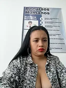 MILA  06 online show from November 30, 2025, 1:56 pm