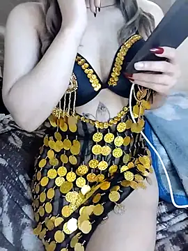 shahinaz-123 online show from February 16, 2026, 10:58 am