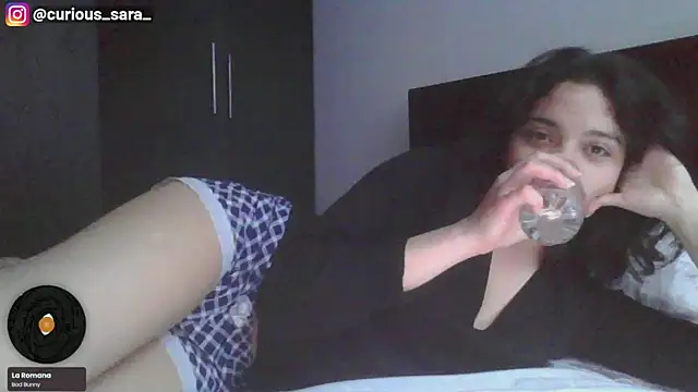  curiouskitten  online show from February 8, 2026, 9:34 pm