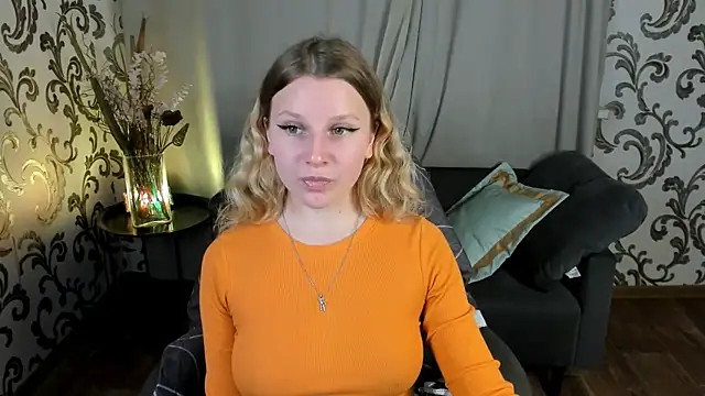  Velvet peach  online show from October 21, 2025, 11:53 am