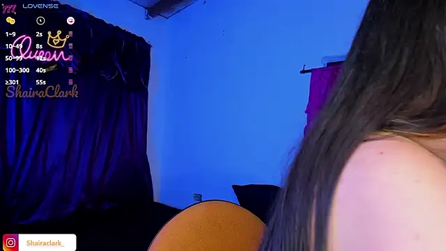 Snapshot of Shairaclark_ chatting on February 3, 2026, 2:53 am Shairaclark online show from February 3, 2026, 2:53 am