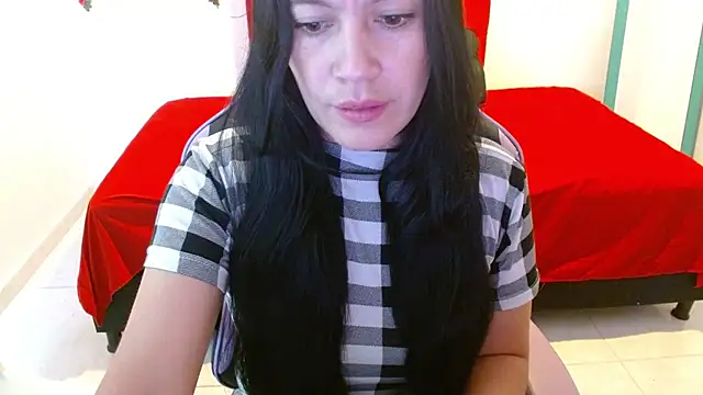 cristal1609 online show from February 27, 2026, 1:11 pm