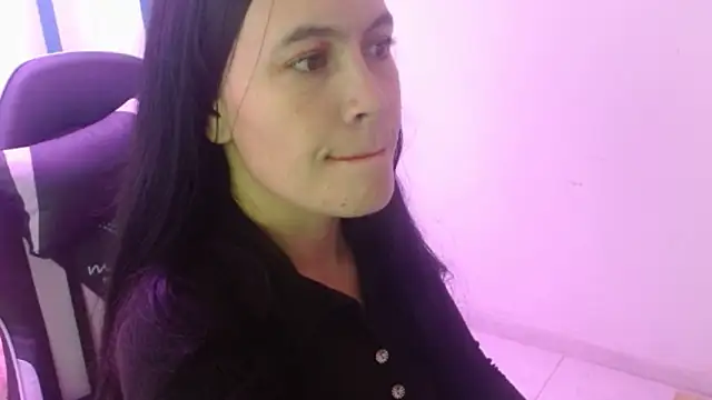 cristal1609 online show from November 30, 2025, 2:51 pm