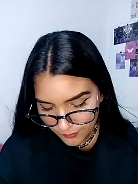 Snapshot of Renata_Zoe chatting on September 23, 2025, 1:23 am Renata Zoe online show from September 23, 2025, 1:23 am