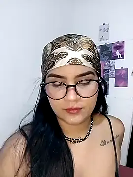 Snapshot of Renata_Zoe chatting on September 20, 2025, 12:59 am Renata Zoe online show from September 20, 2025, 12:59 am