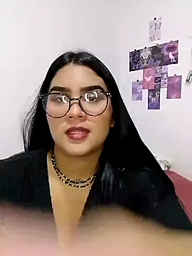 Snapshot of Renata_Zoe chatting on September 28, 2025, 1:56 am Renata Zoe online show from September 28, 2025, 1:56 am